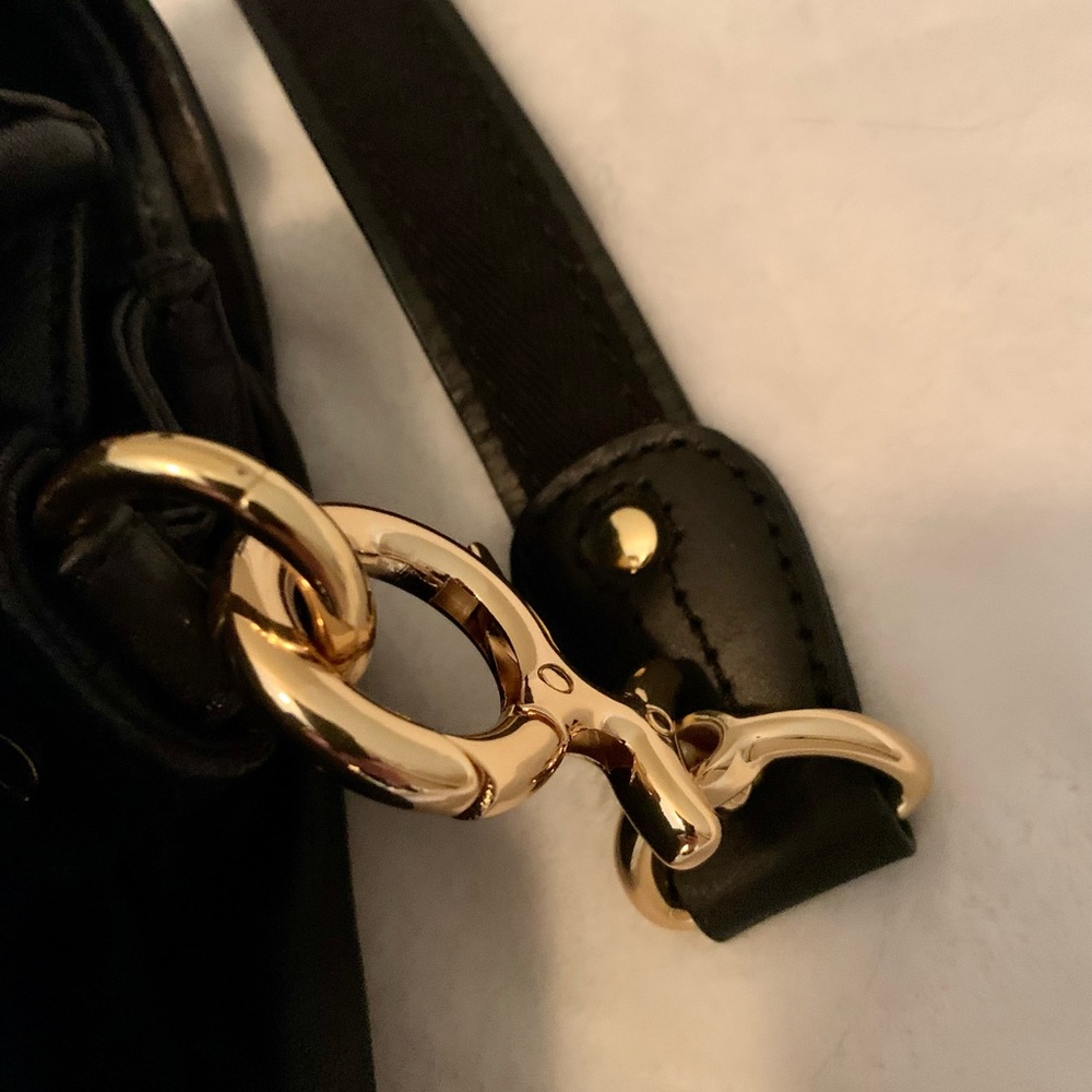 Juicy Couture Black gorgeous leather satchel crossbody handbag w/ gold hardware - Picture 8 of 16